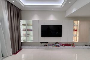 Landed House - TV-Console
